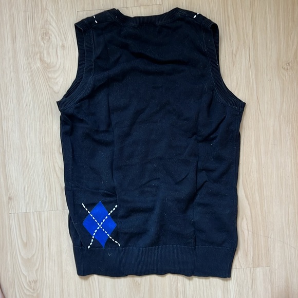 Cute vest - Picture 3 of 3